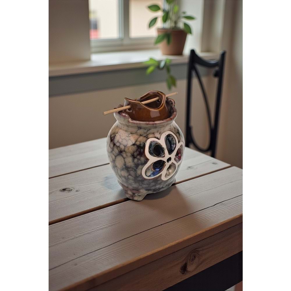 Seramik Lotus Çiçek Tasarımlı Buhurdanlık – Dekoratif Aromaterapi ve Uçucu Yağ Yakıcı