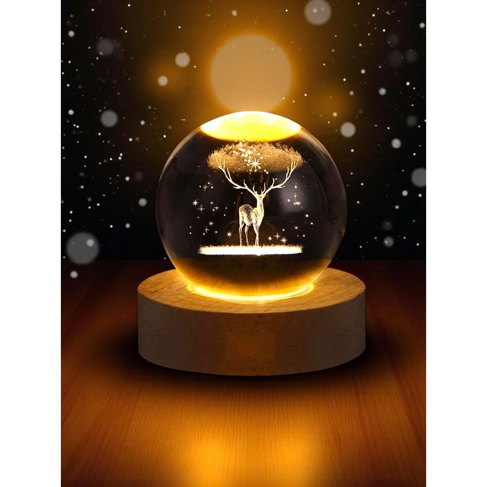 Mistik Geyik Temalı Cam Küre Lamba – USB'li Sarı Işık Masaüstü Dekoru (Çap 6 cm)