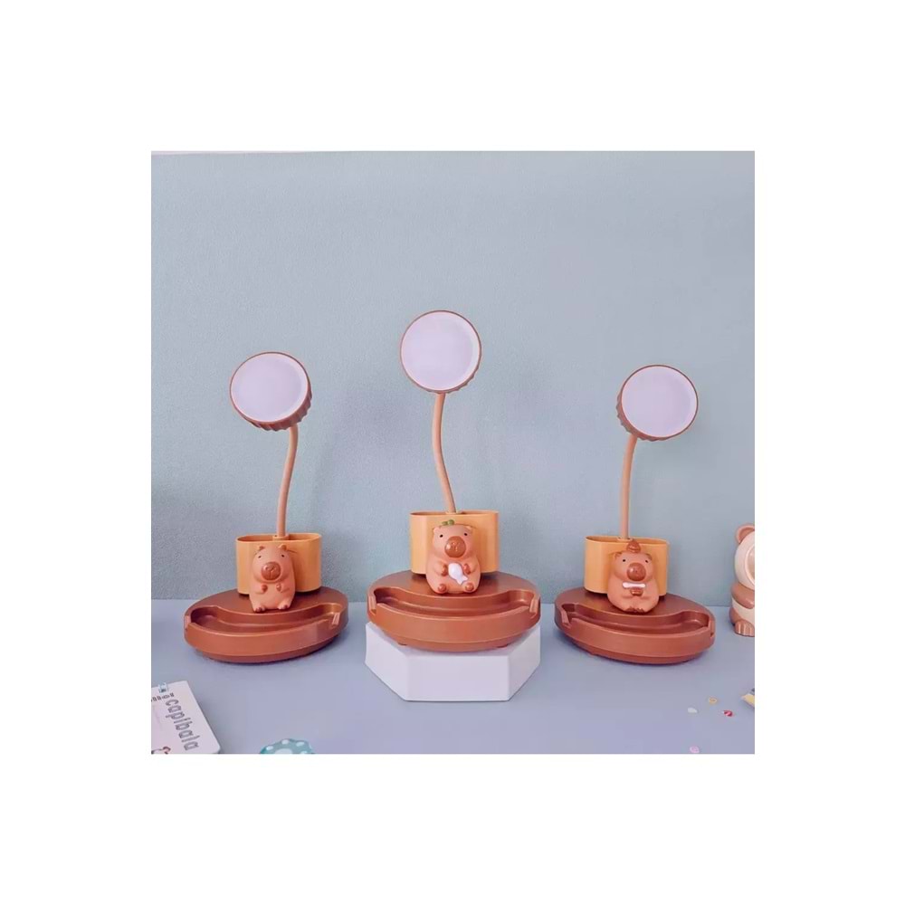 Capybara LED Masa Lambası – USB Şarjlı, Kalemlik, Telefon ve Kalemtıraşlı