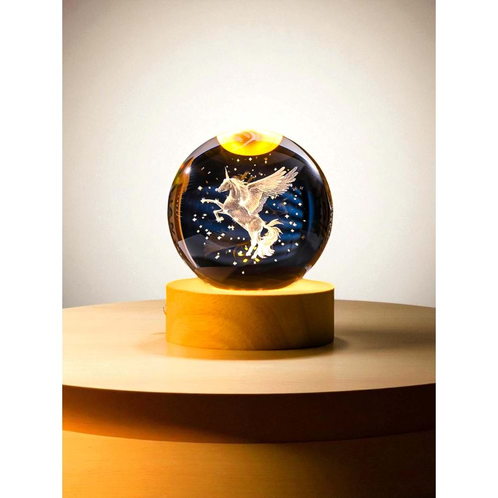 Mistik Pegasus (Kanatlı At) Temalı Cam Küre Lamba – USB'li Sarı Işık Masa Dekoru (Çap 6 cm)