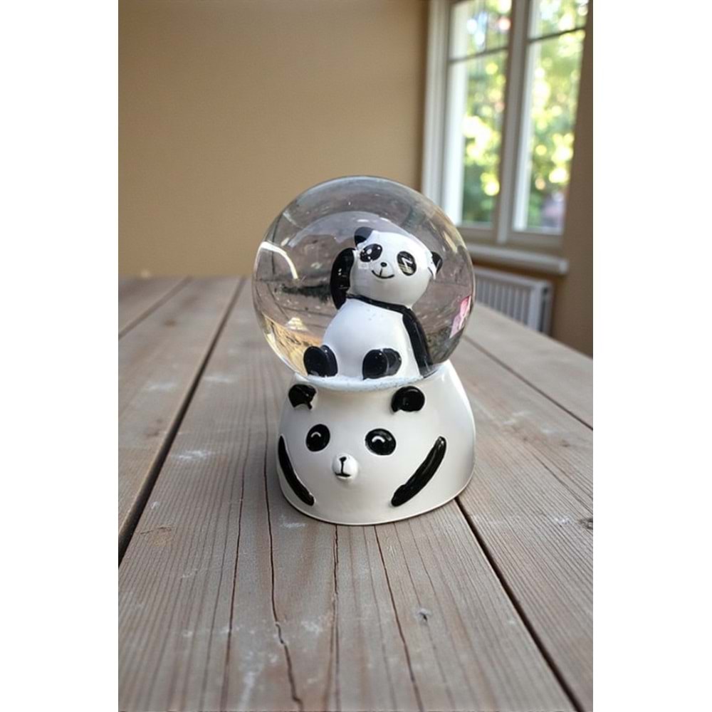 Orta Boy Panda Kar Küresi – Işıklı ve Müzikli Dekoratif Küre 12x8 cm