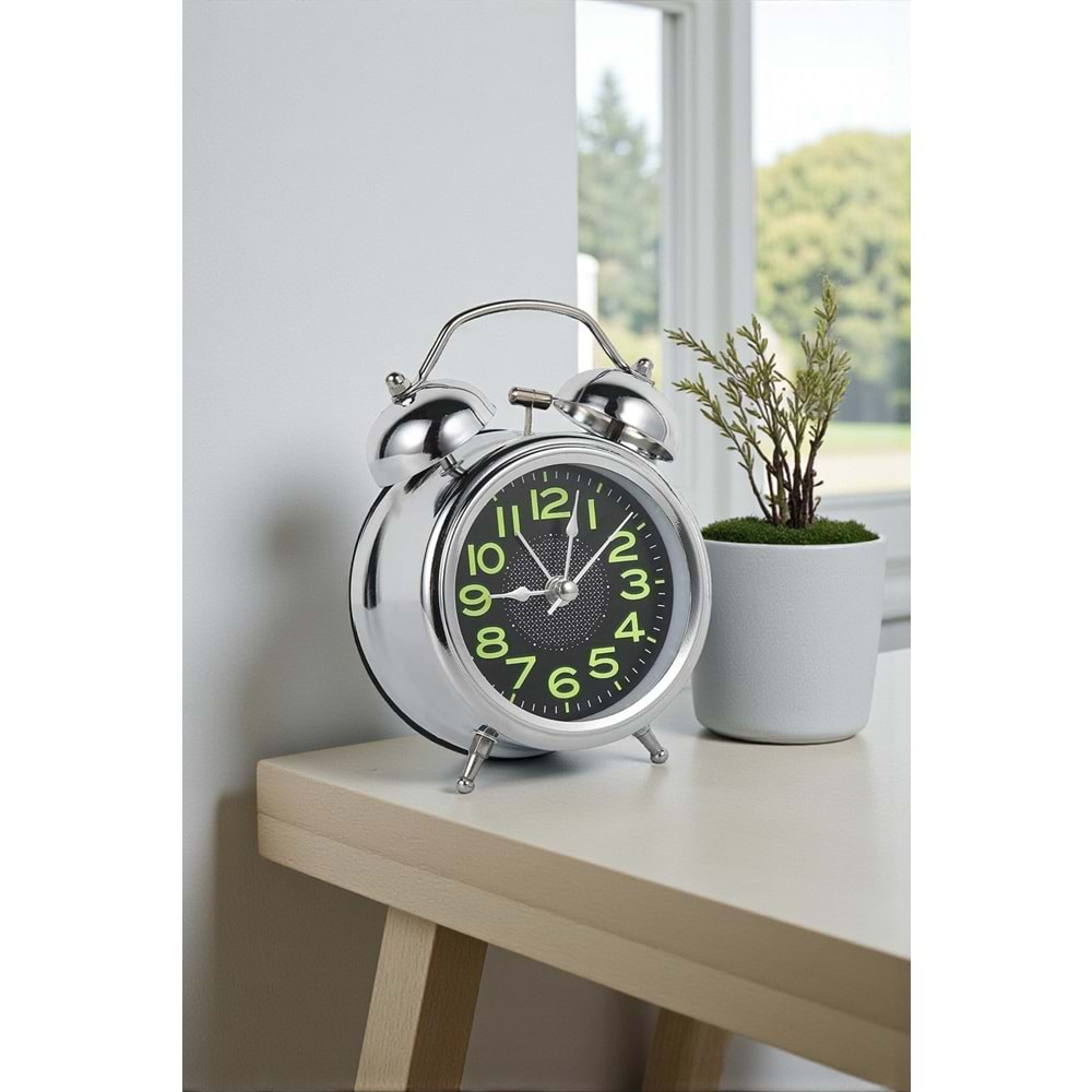 Metal Vintage Işıklı Masa Üstü Çalar Saat – Büyük Boy, Çift Çanlı, Sessiz Akar Saniyeli, 17x12 cm
