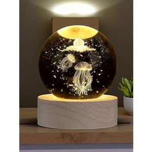 Mistik Deniz Anası Temalı Cam Küre Lamba – USB'li Sarı Işık Masa Dekoru (Çap 6 cm)