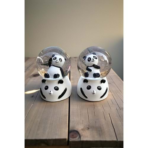 Orta Boy Panda Kar Küresi – Işıklı ve Müzikli Dekoratif Küre 12x8 cm