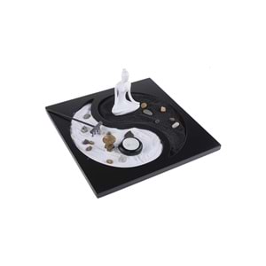 Yin Yang Zen Kum Bahçesi 30x30 cm – Meditasyon Figürü, Mumluk ve Taş Setli Dekoratif Hediye